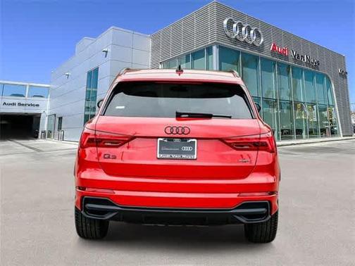 2024 Audi Q3 Premium 45 TFSI S line quattro Tiptronic