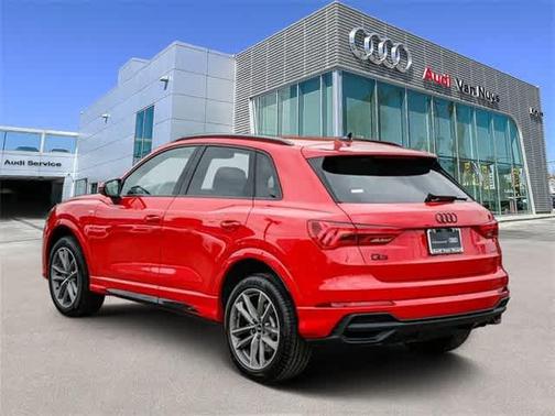 2024 Audi Q3 Premium 45 TFSI S line quattro Tiptronic