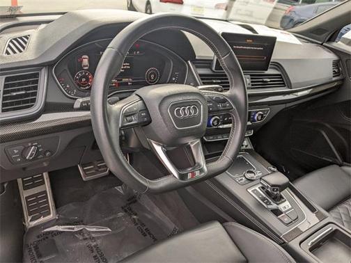 Photo 2 of 21 of 2018 Audi SQ5 3.0T Premium Plus