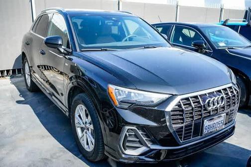 2022 Audi Q3 Premium 45 TFSI S line quattro Tiptronic