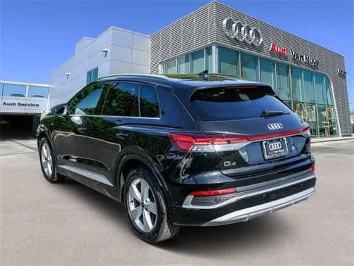 2024 Audi Q4 e-tron Premium 55 quattro