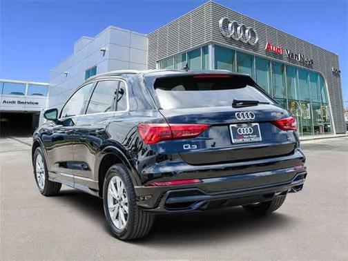 2022 Audi Q3 Premium Plus 45 TFSI S line quattro Tiptronic