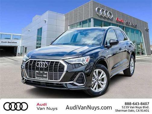 2022 Audi Q3 Premium Plus 45 TFSI S line quattro Tiptronic