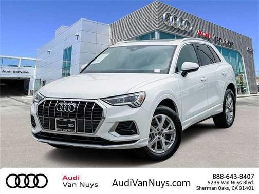 2024 Audi Q3 Premium 40 TFSI quattro Tiptronic