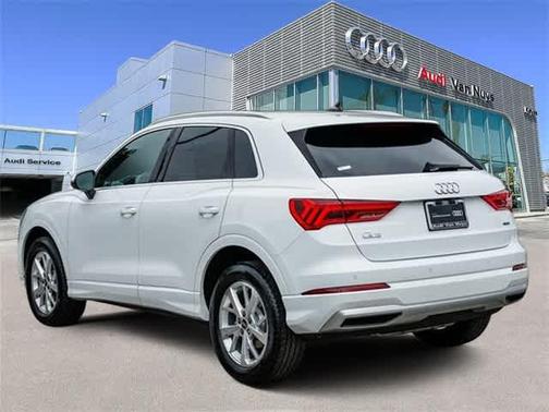 2024 Audi Q3 Premium 40 TFSI quattro Tiptronic