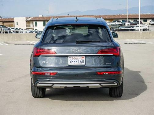 2023 Audi Q5 Premium 40 TFSI quattro S tronic