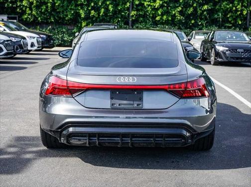 2022 Audi e-tron GT Prestige quattro