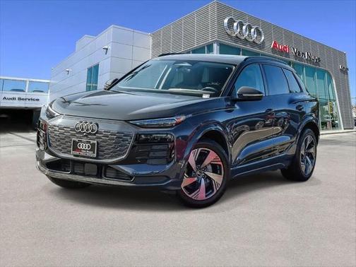 2025 Audi Q6 e-tron Premium Plus quattro