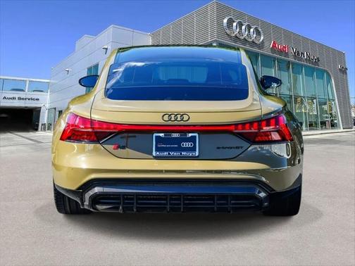 2023 Audi RS e-tron GT quattro