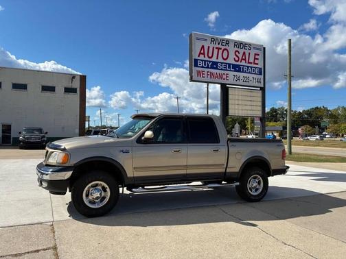 2001 Ford F-150 Lariat SuperCrew