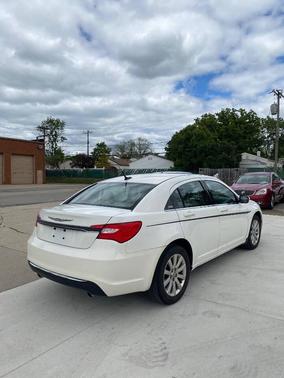 2011 Chrysler 200 Touring