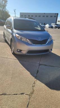 2013 Toyota Sienna XLE