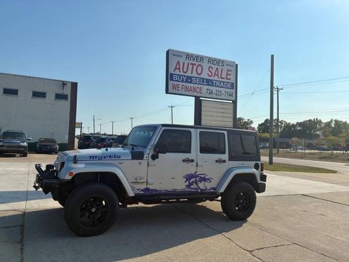 2011 Jeep Wrangler Unlimited Sahara