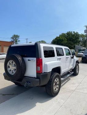 2009 Hummer H3 Base