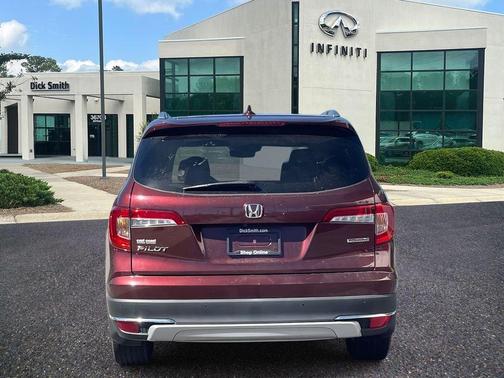 2022 Honda Pilot Touring 7-Passenger