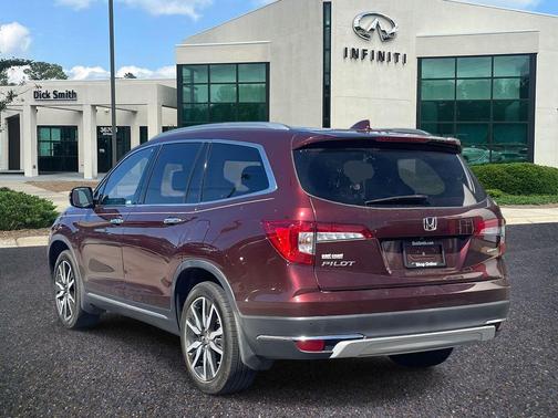 2022 Honda Pilot Touring 7-Passenger