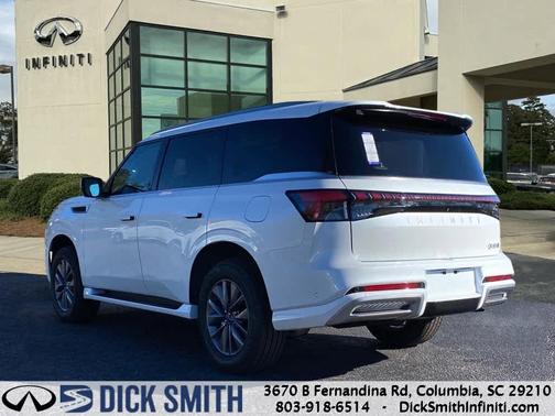 2025 INFINITI QX80 PURE