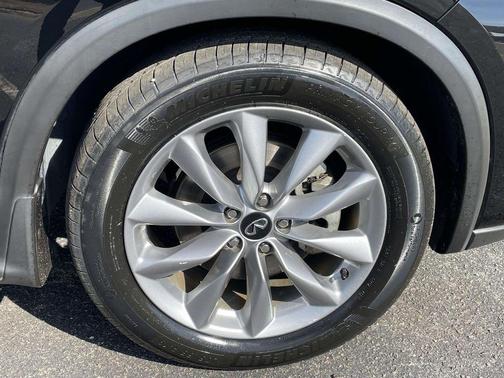 2020 INFINITI QX50 Luxe