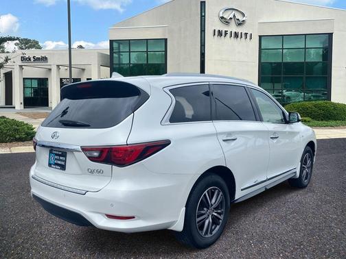 2018 INFINITI QX60 Base