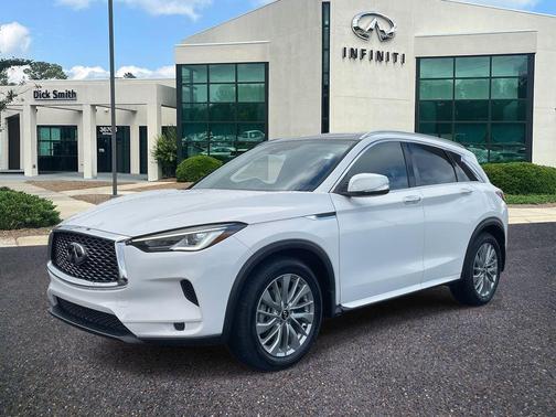 2024 INFINITI QX50 Luxe