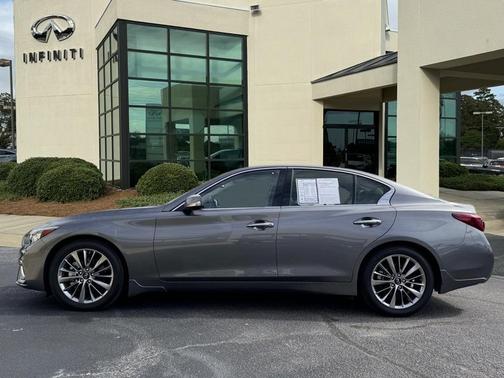 2024 INFINITI Q50 LUXE