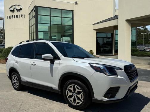 2024 Subaru Forester Premium