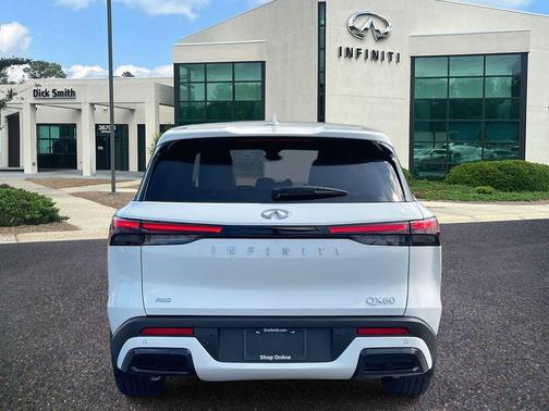 2025 INFINITI QX60 Pure