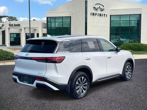 2025 INFINITI QX60 Pure