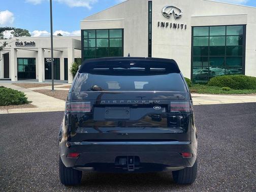 2023 Land Rover Discovery P300 R-Dynamic S