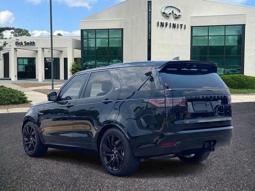 2023 Land Rover Discovery P300 R-Dynamic S
