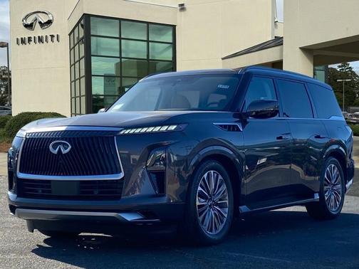 2025 INFINITI QX80 Luxe
