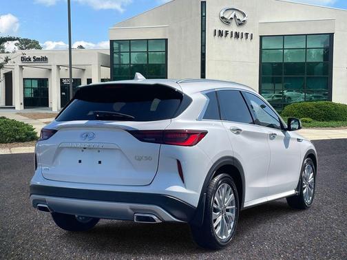 2025 INFINITI QX50 Luxe