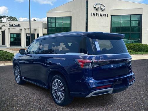 2025 INFINITI QX80 Luxe