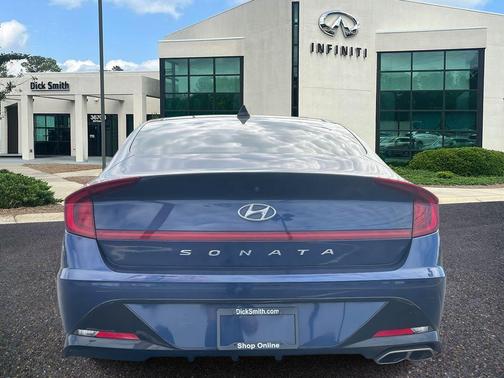 2022 Hyundai SONATA SEL