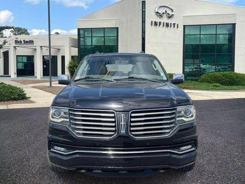 2017 Lincoln Navigator Select