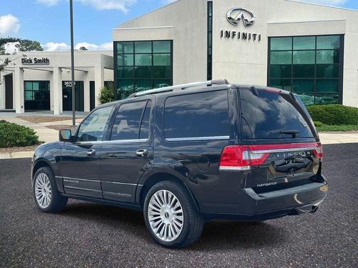 2017 Lincoln Navigator Select