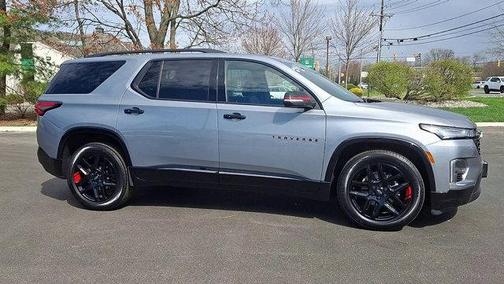 Sterling Gray Metallic 2023 Chevrolet Traverse Premier