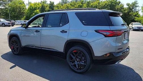 Sterling Gray Metallic 2023 Chevrolet Traverse Premier