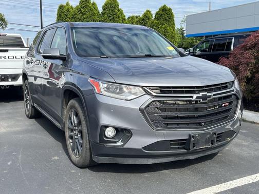 Satin Steel Metallic 2020 Chevrolet Traverse RS