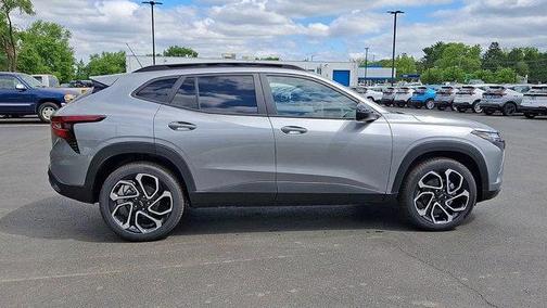 Sterling Gray Metallic 2026 Chevrolet Trax FWD 2RS