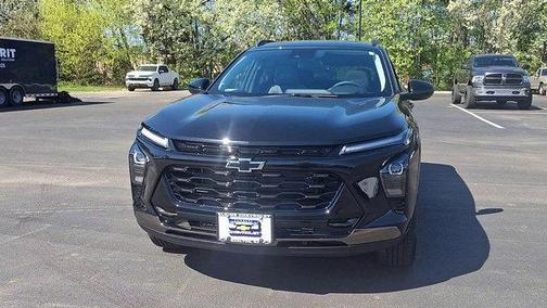 Mosaic Black Metallic 2026 Chevrolet Trax FWD ACTIV