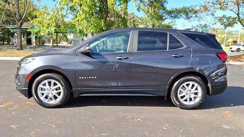 2022 Chevrolet Equinox LS