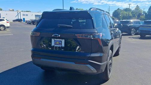 Mosaic Black Metallic 2026 Chevrolet Equinox 1LT