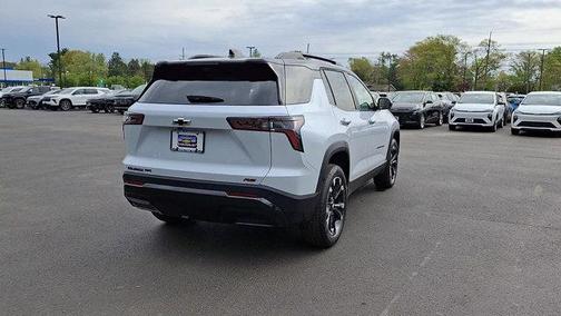 Polar White Tricoat 2026 Chevrolet Equinox AWD RS