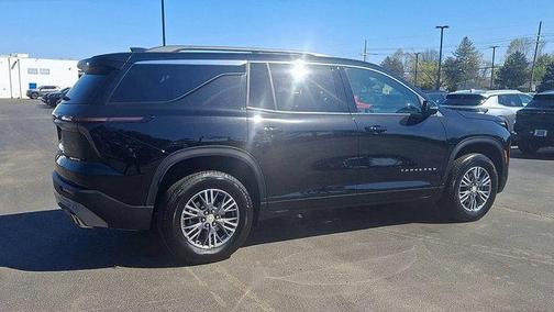 Mosaic Black Metallic 2026 Chevrolet Traverse LT