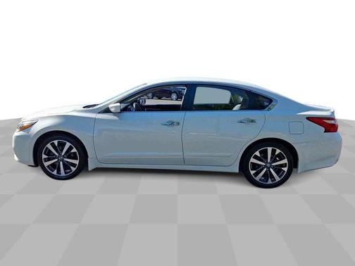 2016 Nissan Altima 2.5 SR