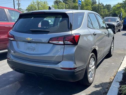 Sterling Gray Metallic 2023 Chevrolet Equinox LS
