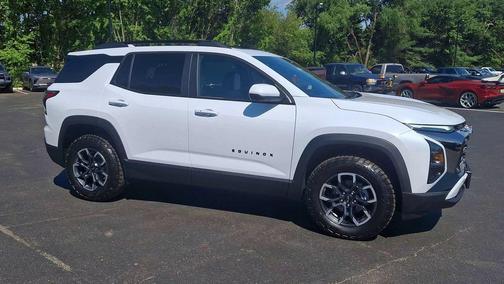 Polar White Tricoat 2026 Chevrolet Equinox AWD ACTIV