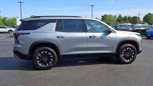 Sterling Gray Metallic 2026 Chevrolet Traverse AWD Z71