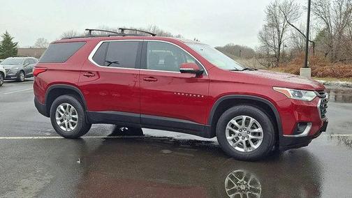 Cajun Red Tintcoat 2020 Chevrolet Traverse LT Cloth